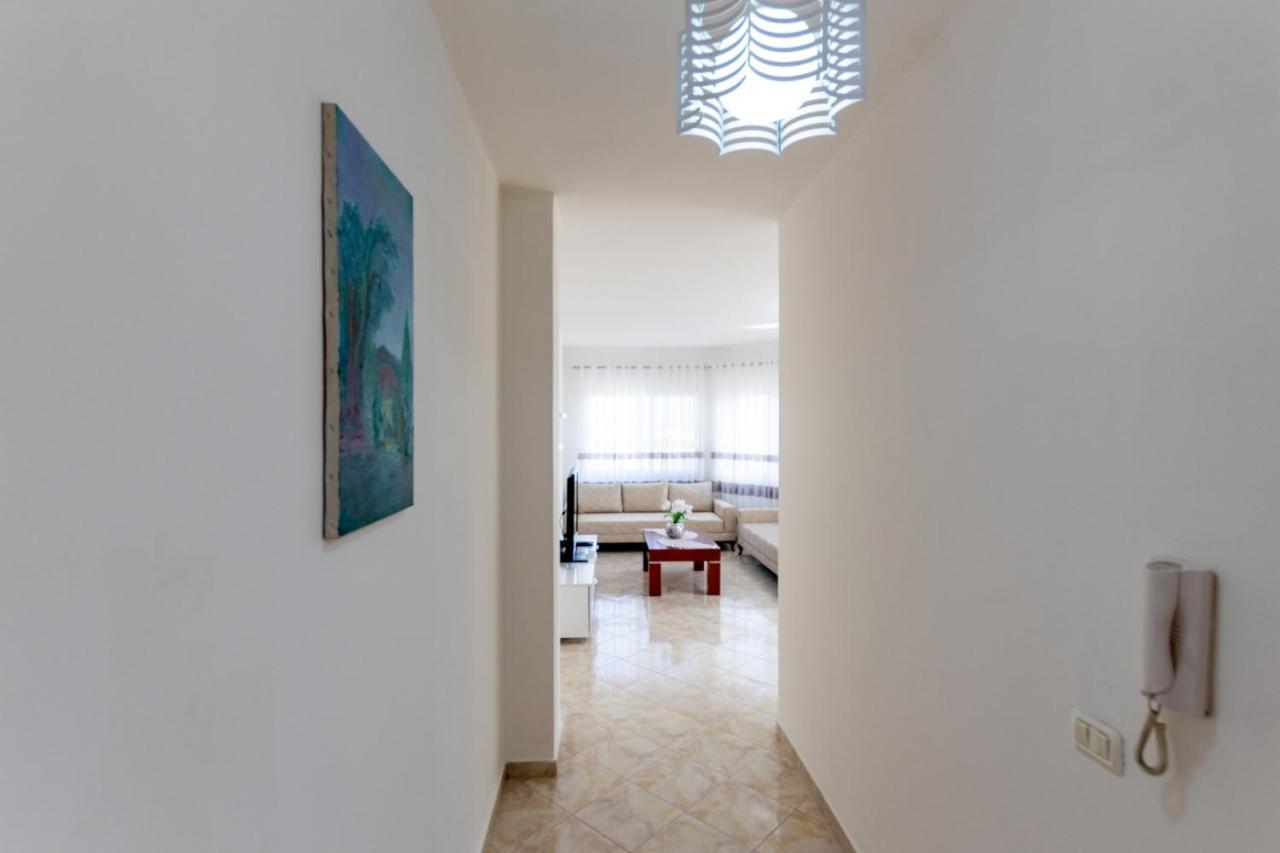 Spacious 2 Bedroom Apartment In Durres Beach Luaran gambar