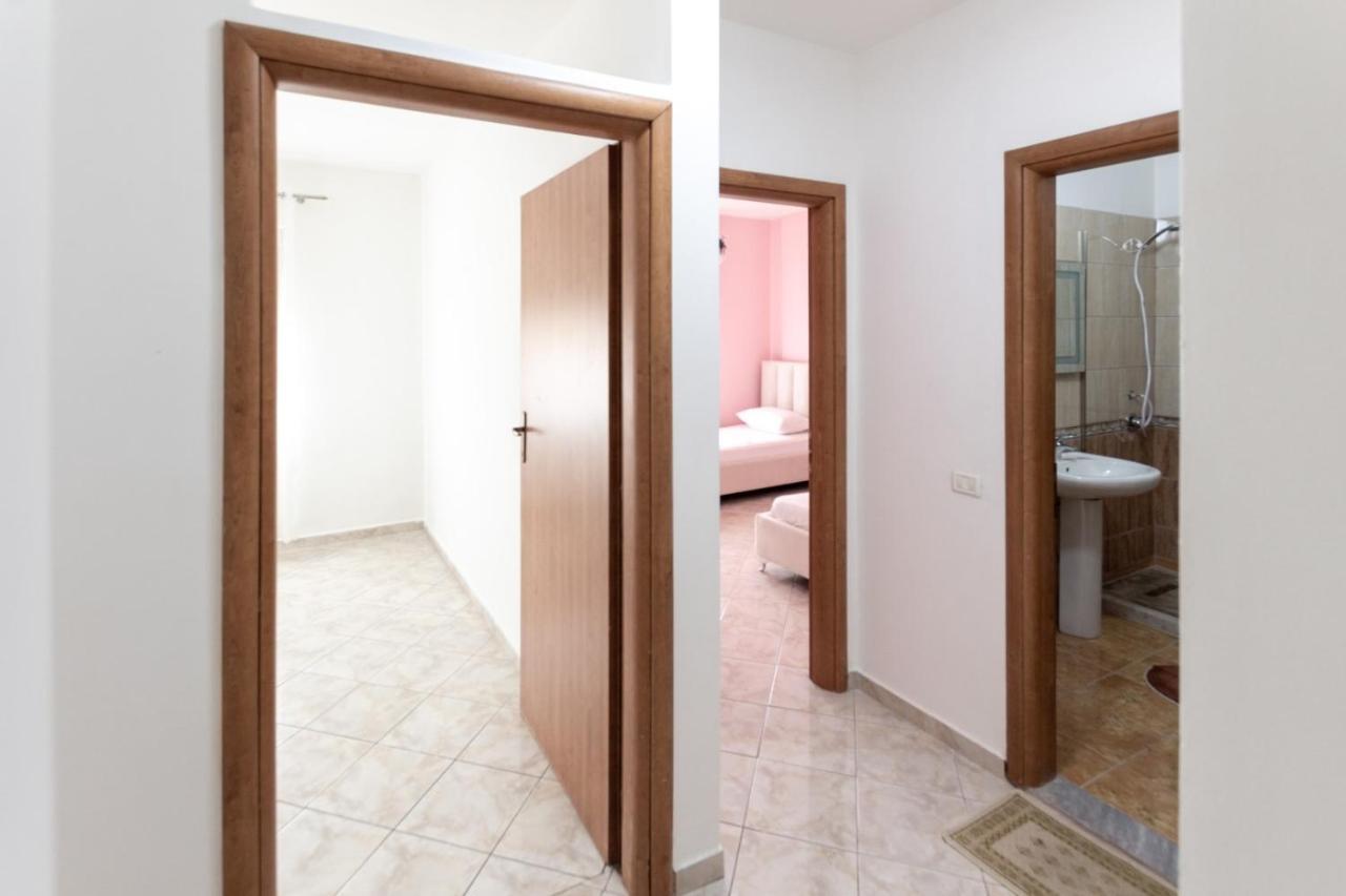 Spacious 2 Bedroom Apartment In Durres Beach Luaran gambar