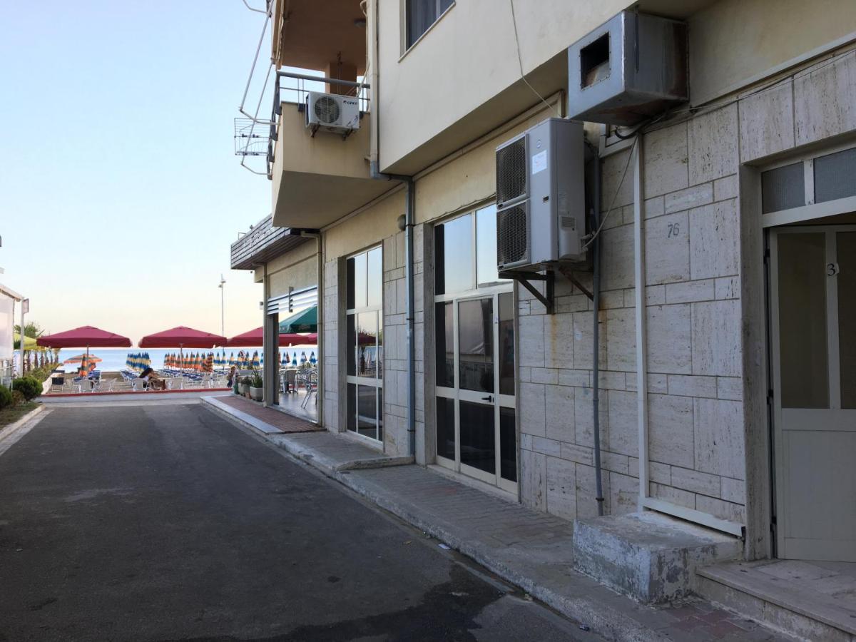 Spacious 2 Bedroom Apartment In Durres Beach Luaran gambar